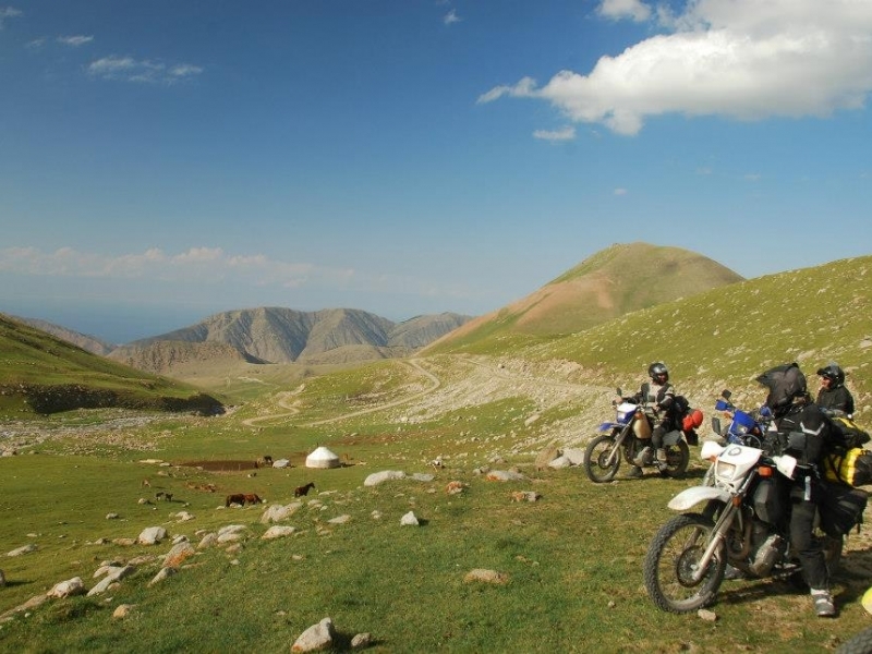 Excursions to Kyrgyzstan, off-road trips, Kyrgyzstan quays